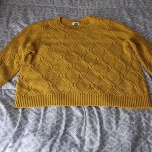 Old navy sweater